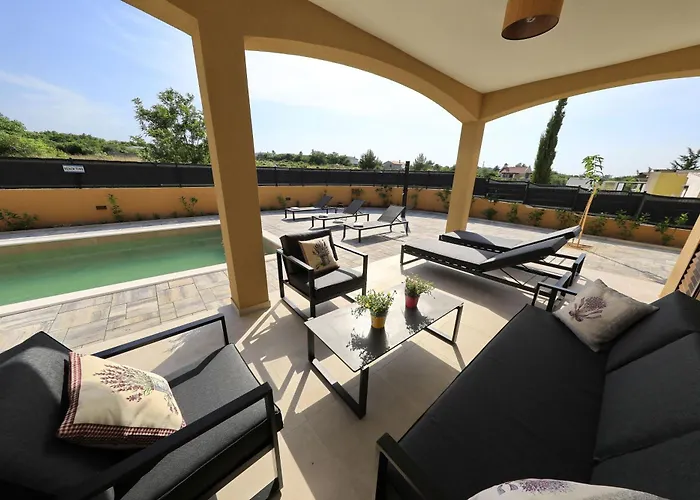 Pecora Nera 扎达尔